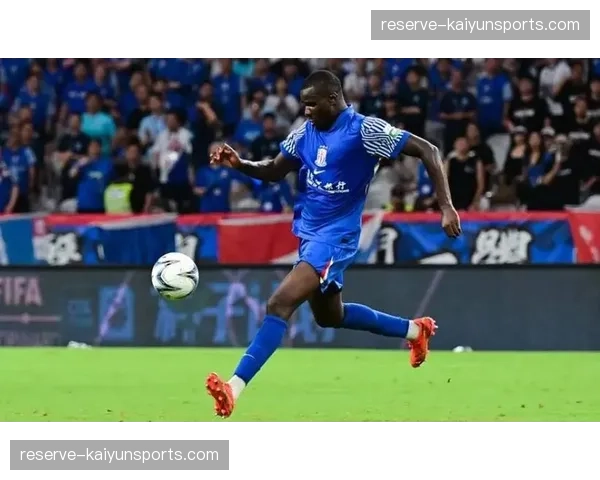 刘建业肯帕努世界波战术 阿马杜后场长传展现反击思路