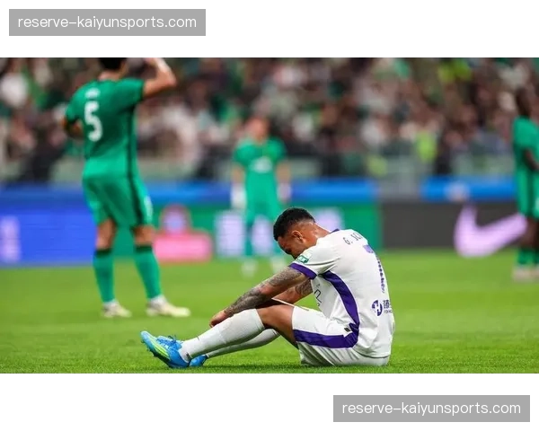 武汉三镇莫拉调整未见效，如何弥补防守漏洞成保级首要难题